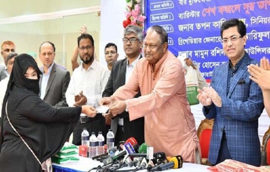 মানুষ কষ্ট পাচ্ছে, অস্বীকারের সুযোগ নেই: বাণিজ্যমন্ত্রী