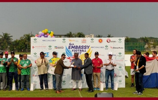বিদেশি কূটনীতিকদের নিয়ে বসুন্ধরা স্পোর্টস কমপ্লেক্সে ফুটবল টুর্নামেন্ট