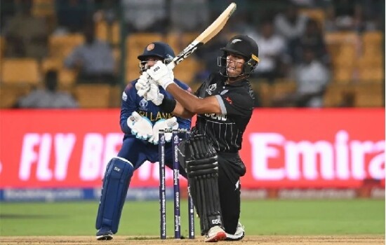 লঙ্কানদের স্বপ্ন ভেঙে সেমির দৌড়ে কিউইরা