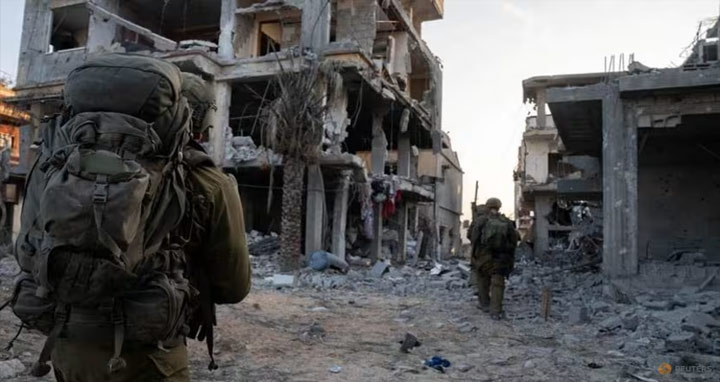 গাজার প্রাণকেন্দ্রে প্রবেশ করেছে ইসরায়েলি সেনারা