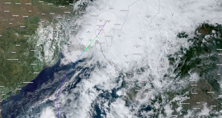 মোংলা-পায়রা উপকূল অতিক্রম শুরু করেছে ঘূর্ণিঝড় মিধিলি