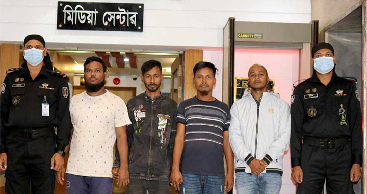 বাসে আগুন দিলেই ১০ হাজার টাকা পেতেন তারা