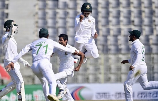 মিরাজ-তাইজুলের স্পিনে লিডের আশায় বাংলাদেশ