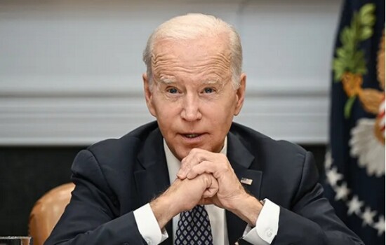 বাইডেনের বিরুদ্ধে আনুষ্ঠানিক অভিশংসন প্রক্রিয়ার পক্ষে ভোট