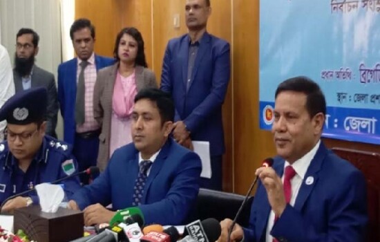 ‘সাংবাদিকদের ক্যামেরা ভাঙচুর করলে সাত বছরের জেল হবে’