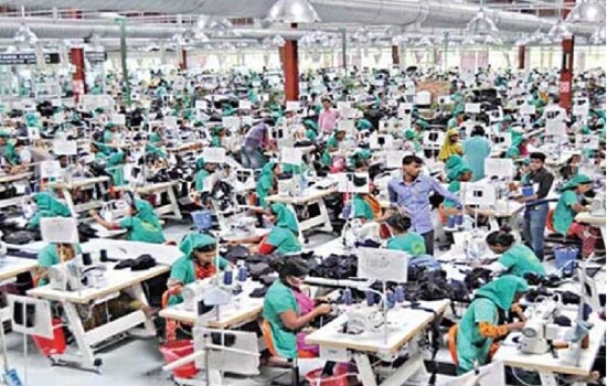 চীনকে টপকে ইইউতে পোশাক রফতানির শীর্ষে বাংলাদেশ