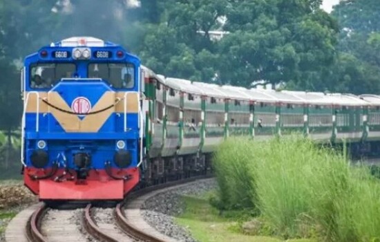 নাশকতা এড়াতে ৬ ট্রেন চলাচল বন্ধ ঘোষণা