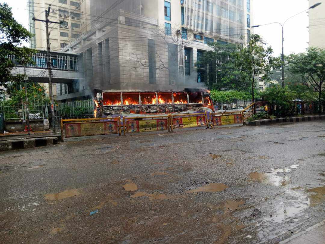 ২৮ অক্টোবর থেকে ২৬৩ যানবাহনে আগুন : ফায়ার সার্ভিস