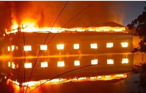 রুপগঞ্জে টেক্সটাইল মিলে ভয়াবহ অগ্নিকাণ্ড