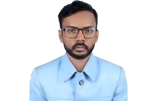 ‘ডাব’ নিয়ে ৪ প্রতিদ্বন্দ্বীর সঙ্গে ভোটযুদ্ধে হিরো আলম