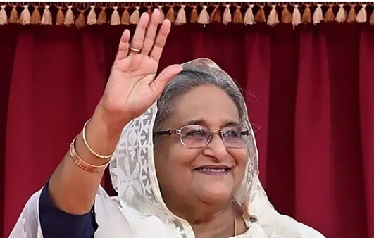 প্রধানমন্ত্রী শেখ হাসিনা বরিশালে পৌঁছেছেন