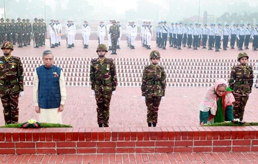 বিজয় দিবসে জাতীয় স্মৃতিসৌধে রাষ্ট্রপতি-প্রধানমন্ত্রীর শ্রদ্ধা