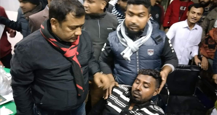 টাঙ্গাইলে নৌকার মিছিলে গুলিবিদ্ধ ৩ জন ঢামেকে ভর্তি