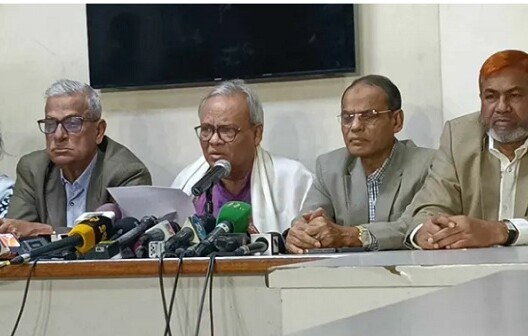 মানুষের কাছ থেকে টাকা চুষে নিচ্ছে সরকার: রিজভী