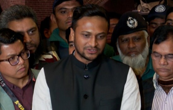 রাজনীতির মাঠের নাম্বার ওয়ান শেখ হাসিনা : সাকিব