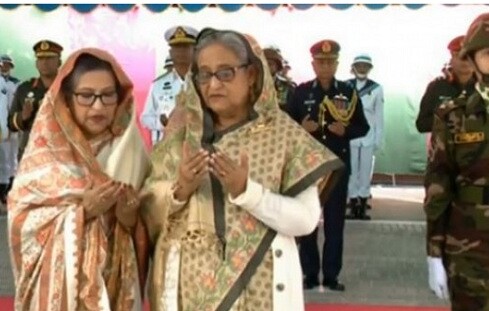 টুঙ্গিপাড়ায় বঙ্গবন্ধুর সমাধিতে প্রধানমন্ত্রীর শ্রদ্ধা