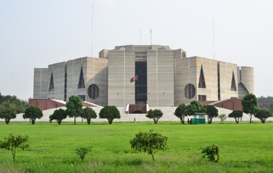 মন্ত্রীসভায় শপথ নিতে ৩৬ জনকে আমন্ত্রণ