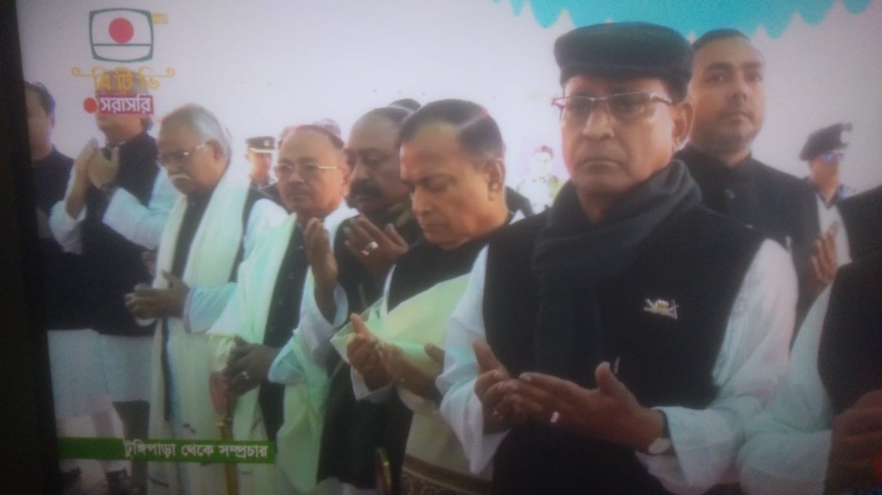 বঙ্গবন্ধুর সমাধিতে শ্রদ্ধা নিবেদন ও পার্বত্যবাসীর প্রতি কৃতজ্ঞতা প্রকাশ করেন পার্বত্য প্রতিমন্ত্রী কুজেন্দ্র লাল ত্রিপুরা এমপি