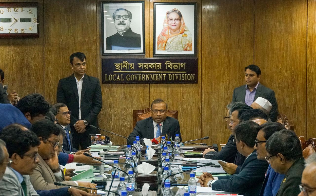 ডেঙ্গুর প্রতিরোধে বছরব্যাপী কর্মসূচি নেওয়া হচ্ছে – স্থানীয় সরকার মন্ত্রী