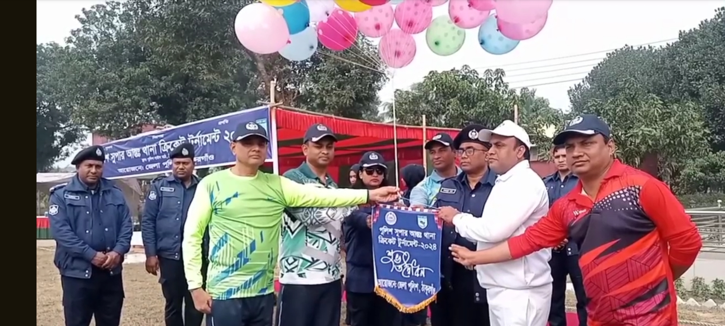 ঠাকুরগাঁও জেলা পুলিশের আয়োজনে ক্রিকেট টুর্নামেন্টের উদ্বোধন