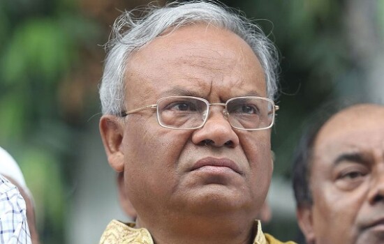 ‘খালেদা জিয়ার মানবিক অধিকারও কেড়ে নিয়েছে সরকার’