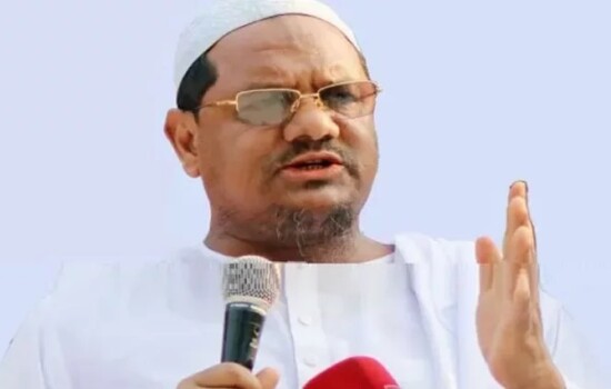 ভোট বর্জন করায় দেশবাসীকে ধন্যবাদ দিলেন চরমোনাই পীর