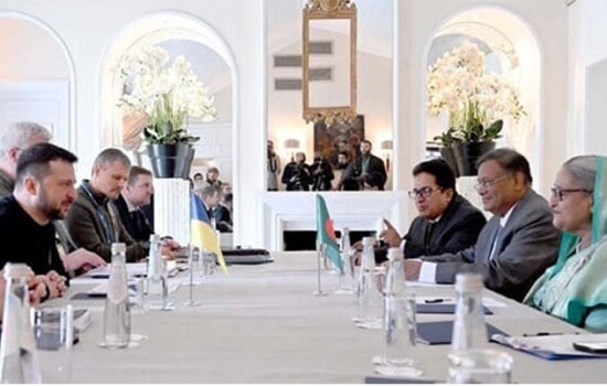 জেলেনস্কির সঙ্গে প্রধানমন্ত্রীর বৈঠক