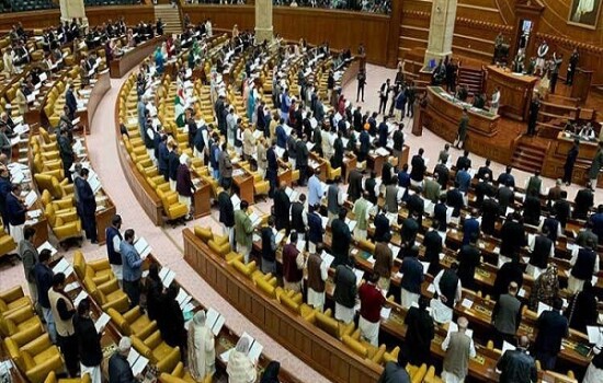 পাকিস্তানে ৭ দিনের মধ্যে সরকার গঠন, প্রেসিডেন্ট নির্বাচন ৮ মার্চ