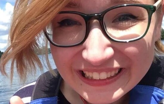 স্বেচ্ছায় মৃত্যুবরণ, মৃত্যুর আগে যা বলে গেলেন তরুণী