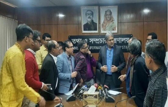 শর্ট নোটিশে গণমাধ্যমকর্মীকে চাকরিচ্যুত করা যাবে না: তথ্য প্রতিমন্ত্রী