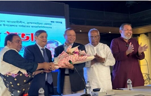 আওয়ামী লীগে যোগ দিলেন খালেদা জিয়ার সাবেক উপদেষ্টা একরামুজ্জামান