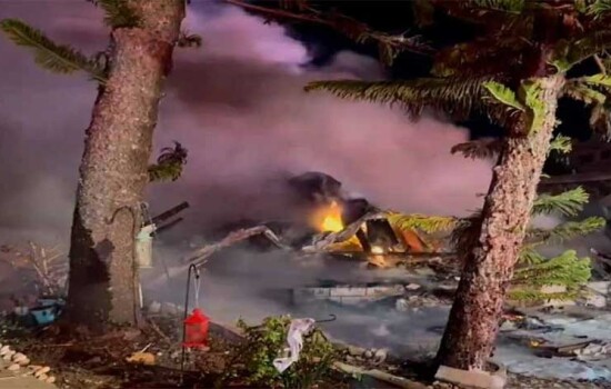 যুক্তরাষ্ট্রে লোকালয়ে বিমান বিধ্বস্ত, বহু হতাহতের শঙ্কা