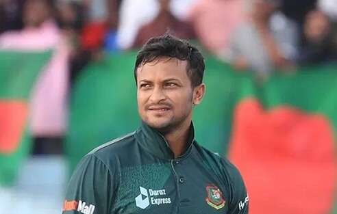 ৫ বছর পর শীর্ষস্থান হারালেন সাকিব