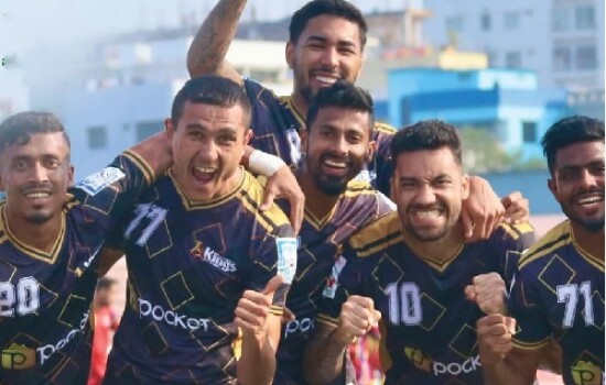 পুলিশকে ৩-০ গোলে হারিয়ে জয়ে ফিরল কিংস