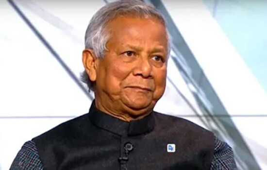 আত্মসমর্পণ করে জামিন চাইলেন ড. ইউনূস