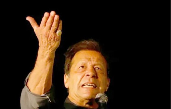 সেনাপ্রধানের বক্তব্যকে সমর্থন করলেন ইমরান খান