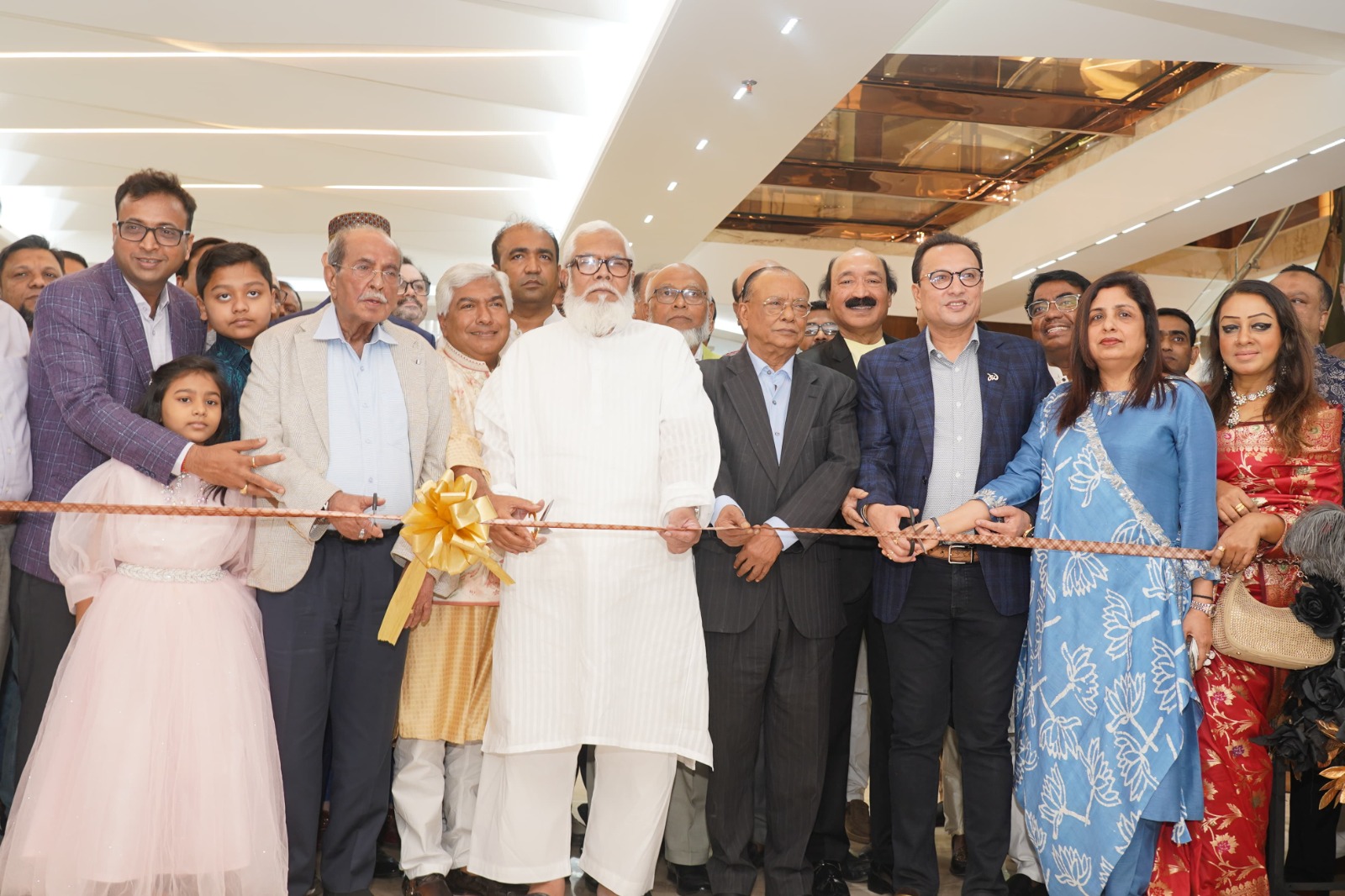 গুলশানে বিশ্বমানের জুয়েলারী শোরুম চালু করছে ডায়মন্ড ওয়ার্ল্ড