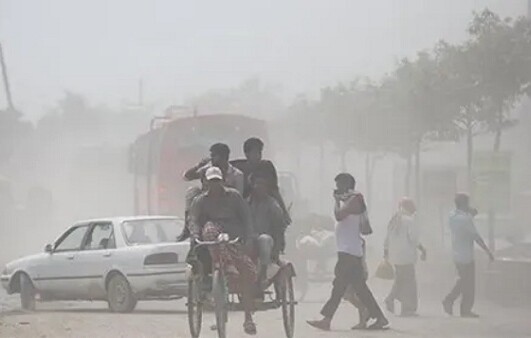 অস্বাস্থ্যকর বাতাস নিয়ে বিশ্বের তৃতীয় দূষিত শহর ঢাকা