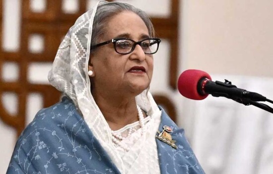 অতি বাম-ডান মিলে সরকার উৎখাতে কাজ করছে : শেখ হাসিনা