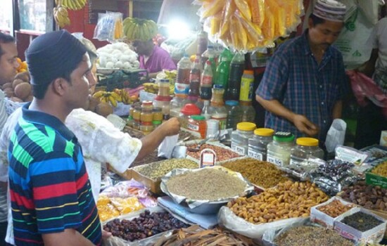 এবার ঈদপণ্যে ব্যবসায়ীদের থাবা