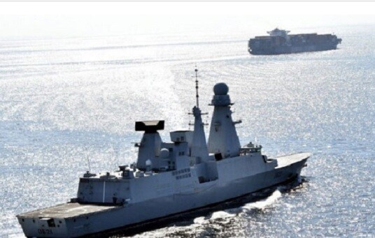 মার্কিন রণতরীতে হাউছিদের হামলা