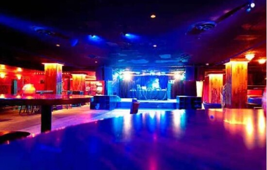 নাইটক্লাব খুলল সৌদি আরব, যেতে পারবেন নারীরাও