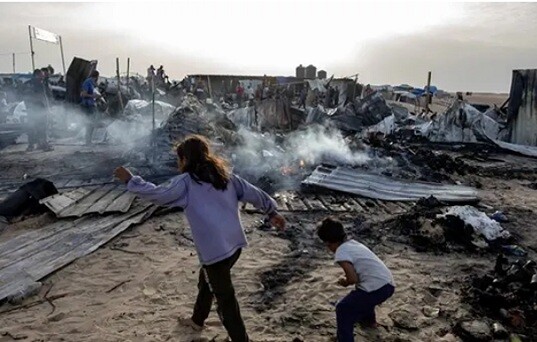 রাফায় ৪৫ জনকে পুড়িয়ে মেরেও সেখানে হামলা জোরদারের নির্দেশ নেতানিয়াহুর