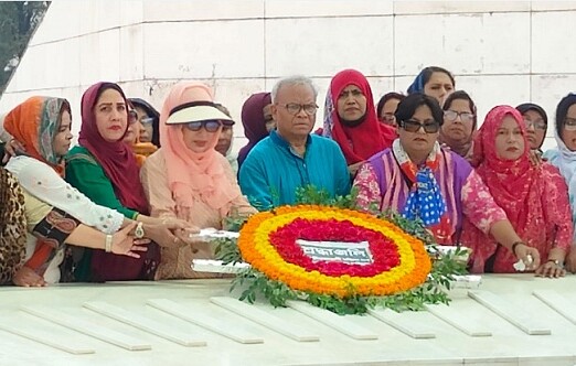 সরকার রাষ্ট্রক্ষমতা ধরে রেখে জনগণকে বন্দি করে রেখেছে : রিজভী