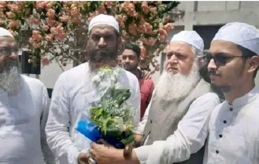 নানা নাটকীয়তার পর মুক্তি পেলেন মাওলানা মামুনুল হক