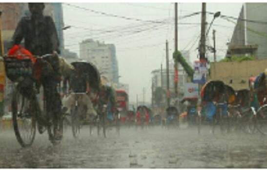 দুর্বল হয়ে ঘূর্ণিঝড়ে পরিণত হয়েছে ‘রেমাল’