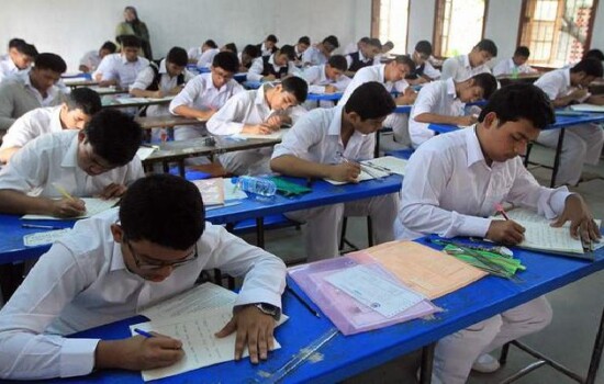 এসএসসিতে দুই বিষয়ে ফেল করলেও ভর্তি হওয়া যাবে কলেজে