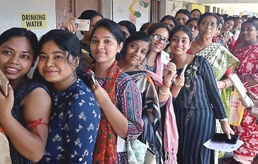 ভারতের লোকসভা নির্বাচনের তৃতীয় দফার ভোট চলছে