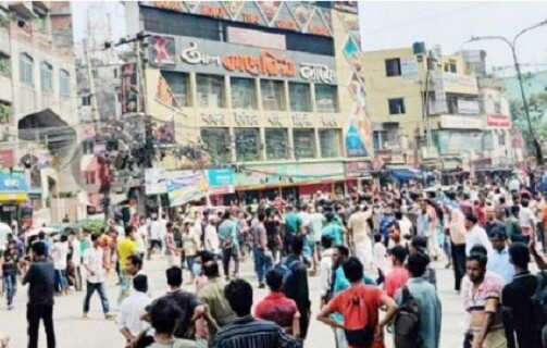 রামপুরায় অটোরিকশাচালকদের সড়ক অবরোধ, তীব্র যানজট