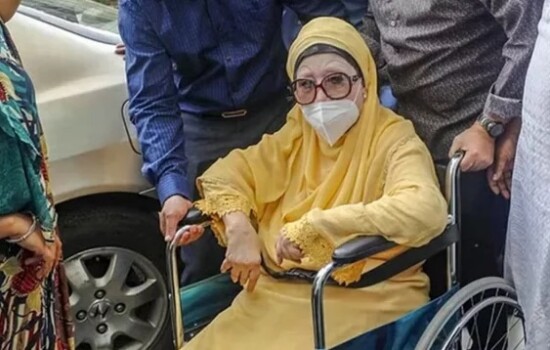 খালেদা জিয়া আবার হাসপাতালে ভর্তি